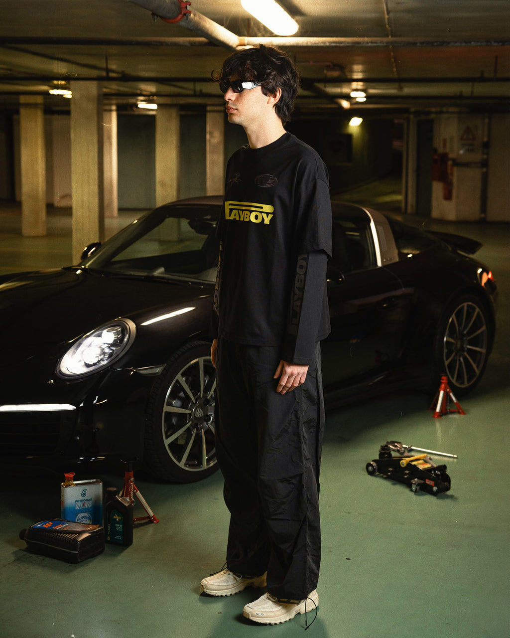 PLAYBOY DOUBLE SLEEVE \\ BLACK